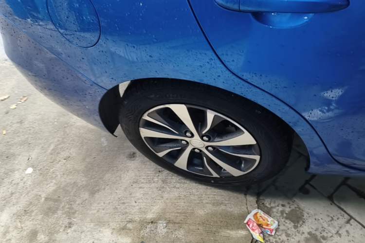 Used Buick Excelle GX 2018 18T Automatic Flagship Model Right Rear Wheel Hub