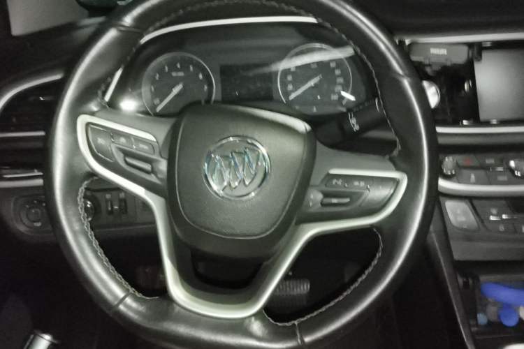 Used Buick Excelle GX 2018 18T Automatic Flagship Model Steering Wheel
