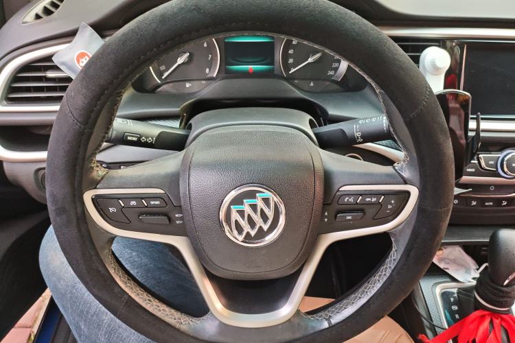 Used Buick Excelle GX 2018 18T Automatic Flagship Model Steering Wheel