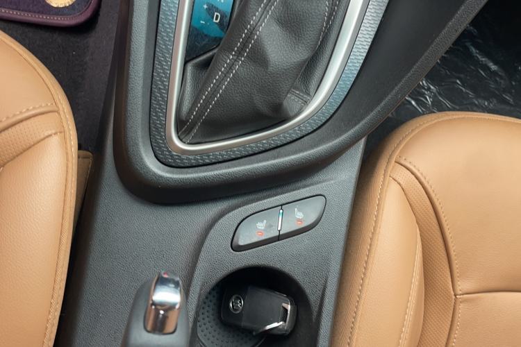 Used Buick Excelle GX 2018 18T Automatic Flagship Model Interior 4