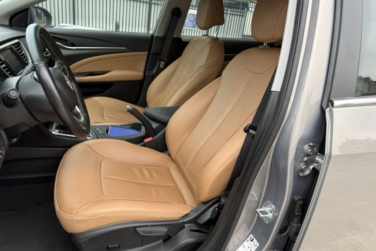 Used Buick Excelle GX 2018 18T Automatic Flagship Model Interior 5