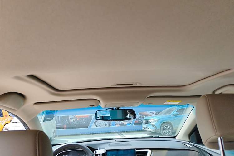 Used Buick Excelle GX 2018 15T Dual-Clutch Elite Model Headliner