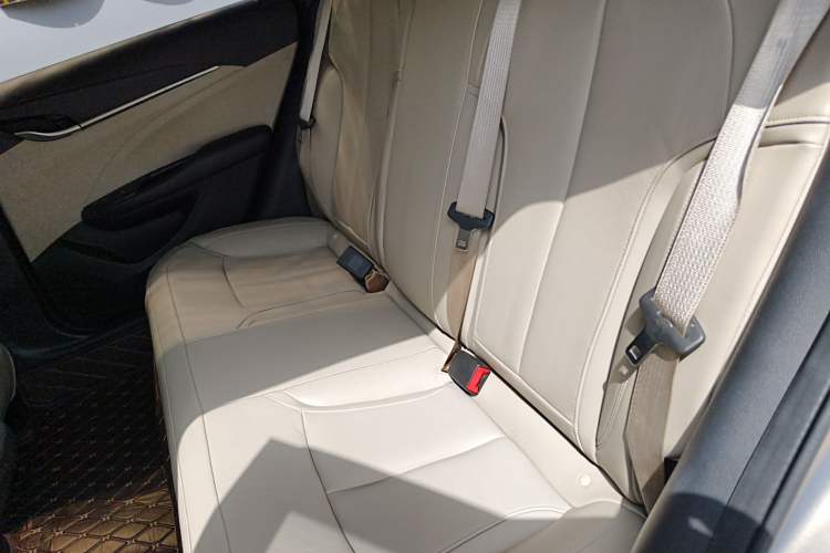 Used Buick Excelle GX 2018 15T Dual-Clutch Elite Model Left Rear Seat