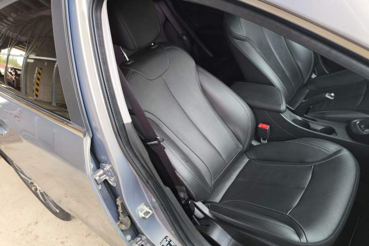 Used Buick Excelle GX 2018 18T Automatic Elite Model Right Front Seat