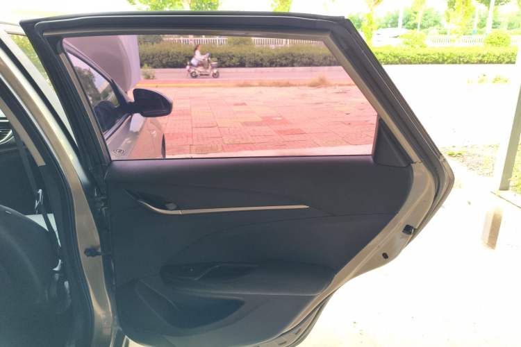 Used Buick Excelle GX 2018 18T Automatic Elite Model Right Rear Door Interior