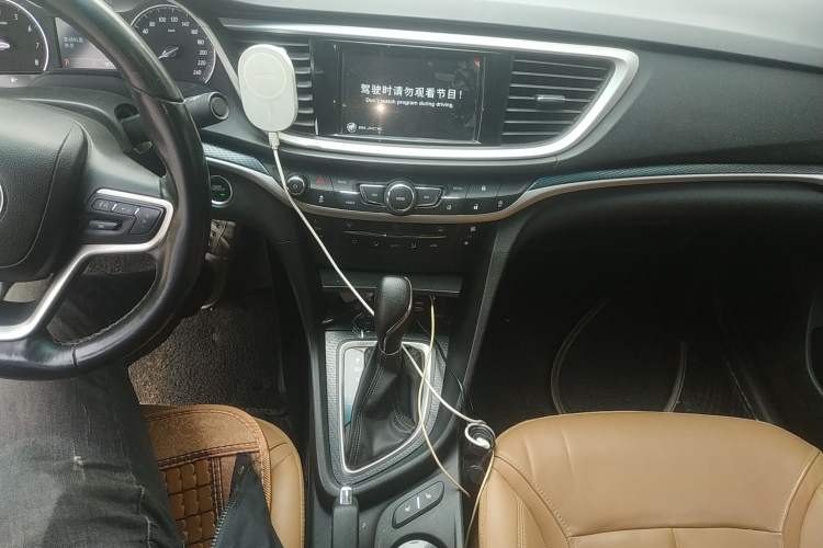 Used Buick Excelle GX 2018 18T Automatic Flagship Model Audio And AC Panel