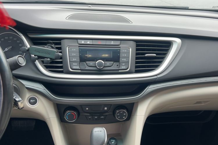 Used Buick Excelle GX 2018 15T Dual-Clutch Elite Model Audio And AC Panel