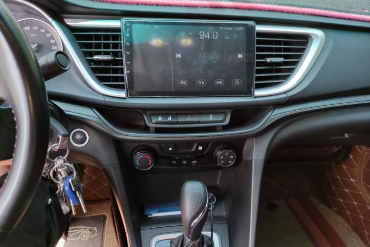 Used Buick Excelle GX 2018 18T Automatic Elite Model Audio And AC Panel