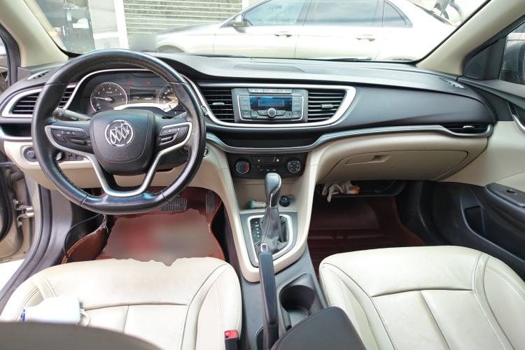 Used Buick Excelle GX 2018 15T Dual-Clutch Elite Model Center Console
