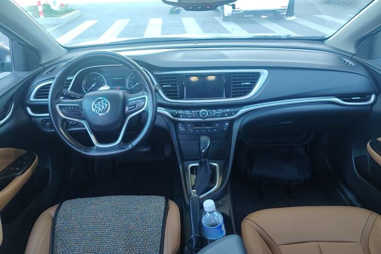 Used Buick Excelle GX 2018 18T Automatic Flagship Model Center Console