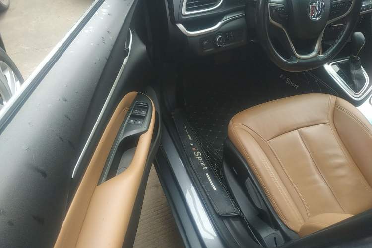 Used Buick Excelle GX 2018 18T Automatic Flagship Model Driver Seat