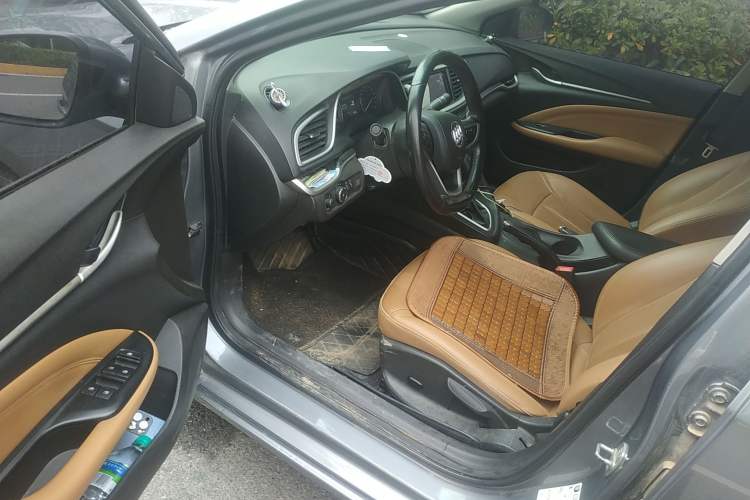 Used Buick Excelle GX 2018 18T Automatic Flagship Model Driver Seat