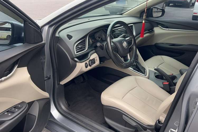 Used Buick Excelle GX 2018 15T Dual-Clutch Elite Model Driver Seat