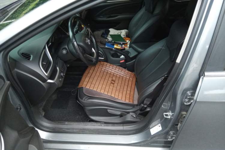 Used Buick Excelle GX 2018 18T Automatic Elite Model Driver Seat