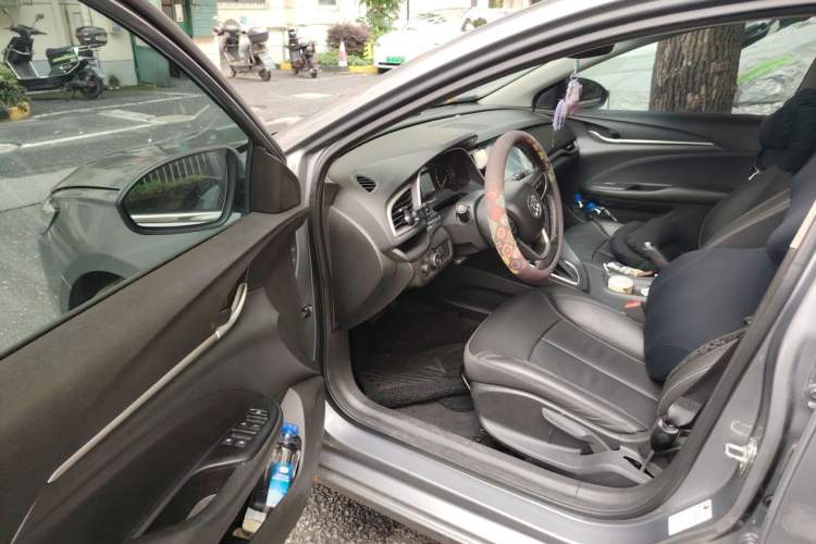 Used Buick Excelle GX 2018 18T Automatic Elite Model Driver Seat