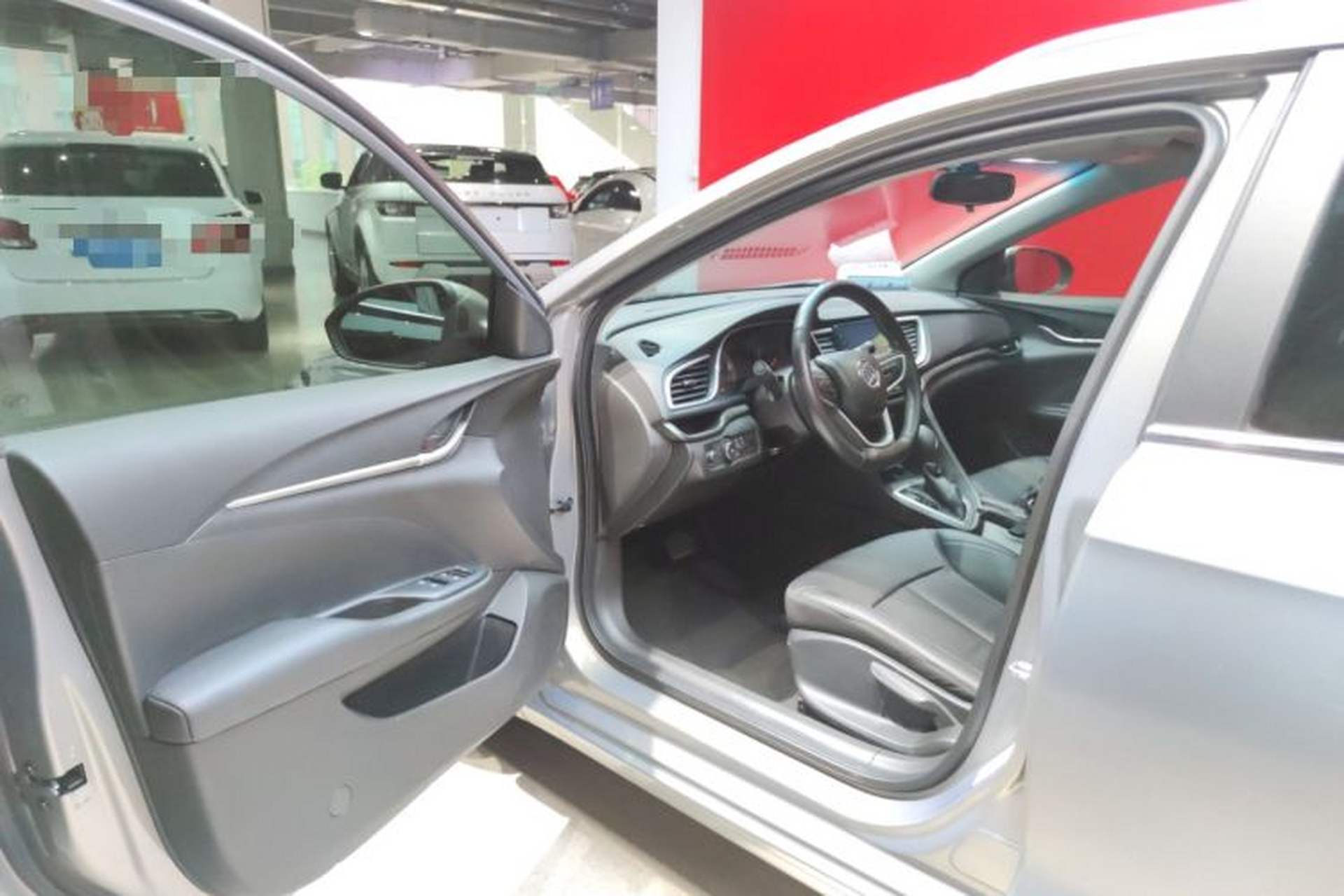 Used Buick Excelle GX 2018 18T Automatic Elite Model Driver Seat