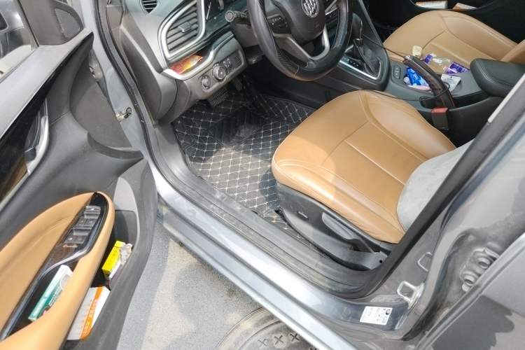 Used Buick Excelle GX 2018 18T Automatic Flagship Model Driver Seat