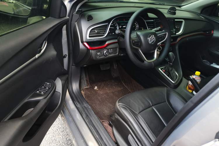 Used Buick Excelle GX 2018 18T Automatic Elite Model Driver Seat