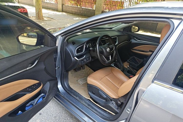 Used Buick Excelle GX 2018 18T Automatic Flagship Model Driver Seat