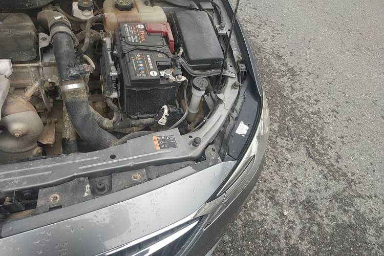 Used Buick Excelle GX 2018 18T Automatic Flagship Model Engine Bay Left