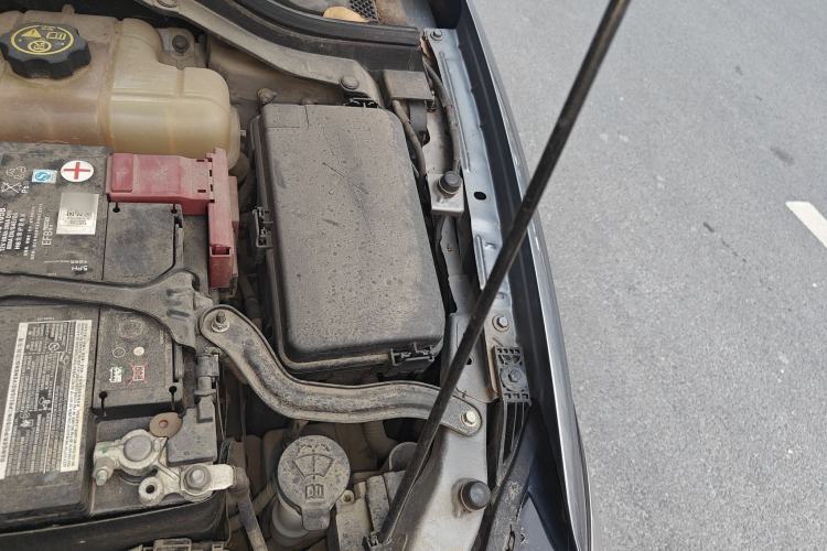 Used Buick Excelle GX 2018 18T Automatic Elite Model Engine Bay Left