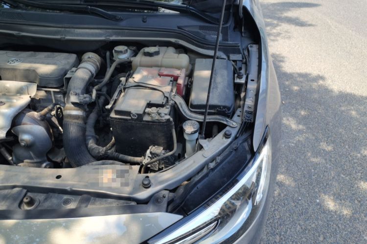 Used Buick Excelle GX 2018 18T Automatic Elite Model Engine Bay Left