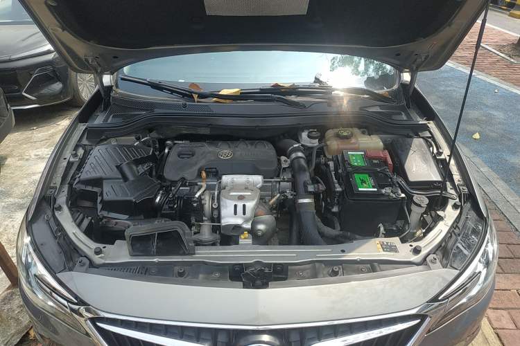 Used Buick Excelle GX 2018 18T Automatic Flagship Model Engine Bay