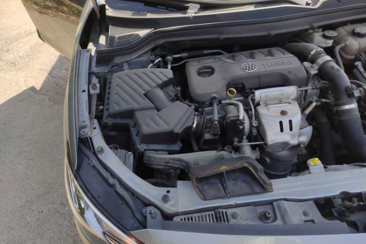 Used Buick Excelle GX 2018 18T Automatic Elite Model Engine Bay Right