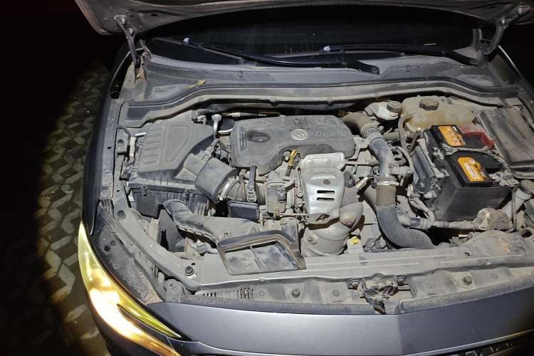 Used Buick Excelle GX 2018 15T Dual-Clutch Elite Model Engine Bay Right