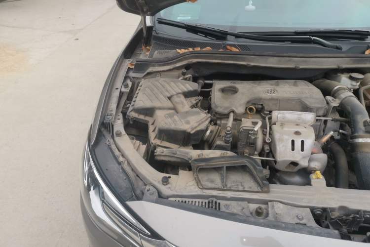 Used Buick Excelle GX 2018 18T Automatic Flagship Model Engine Bay Right