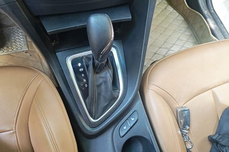 Used Buick Excelle GX 2018 18T Automatic Flagship Model Gear Lever