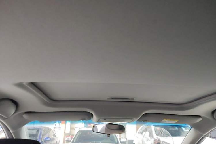 Used Buick Excelle GX 2018 18T Automatic Elite Model Headliner