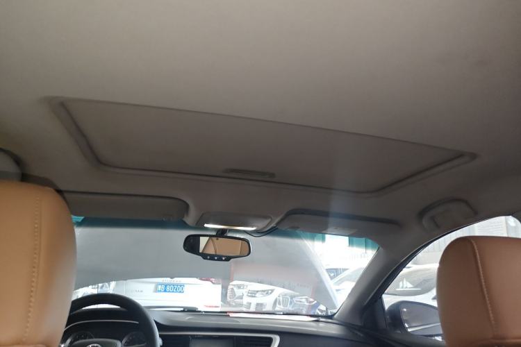 Used Buick Excelle GX 2018 18T Automatic Flagship Model Headliner