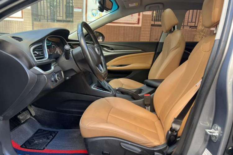 Used Buick Excelle GX 2018 18T Automatic Flagship Model Interior 5