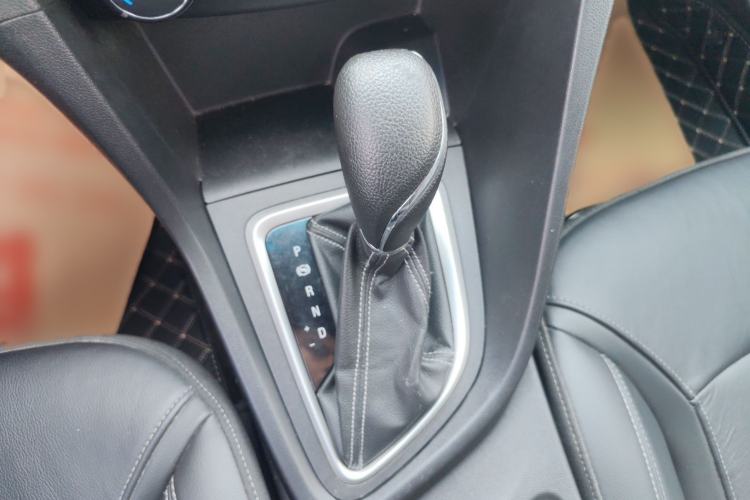 Used Buick Excelle GX 2018 18T Automatic Elite Model Interior 5