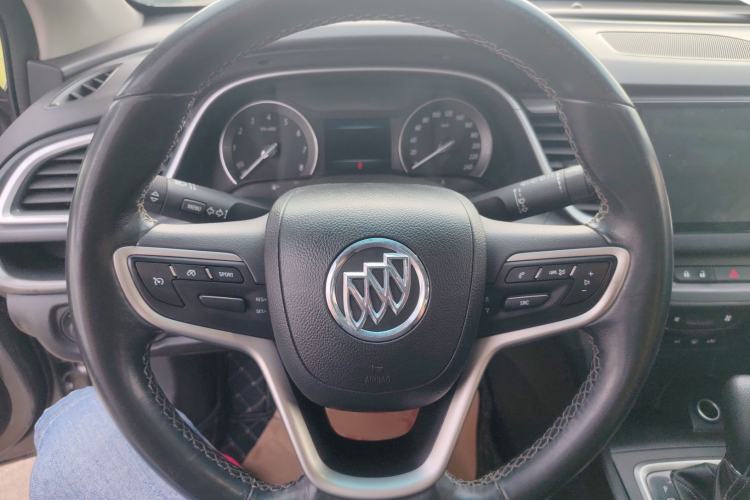 Used Buick Excelle GX 2018 18T Automatic Elite Model Interior 7