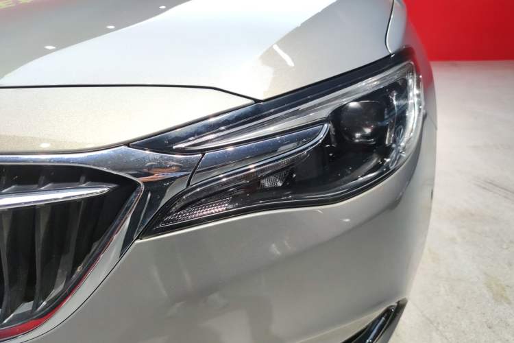 Used Buick Excelle GX 2018 18T Automatic Elite Model Left Front Headlight