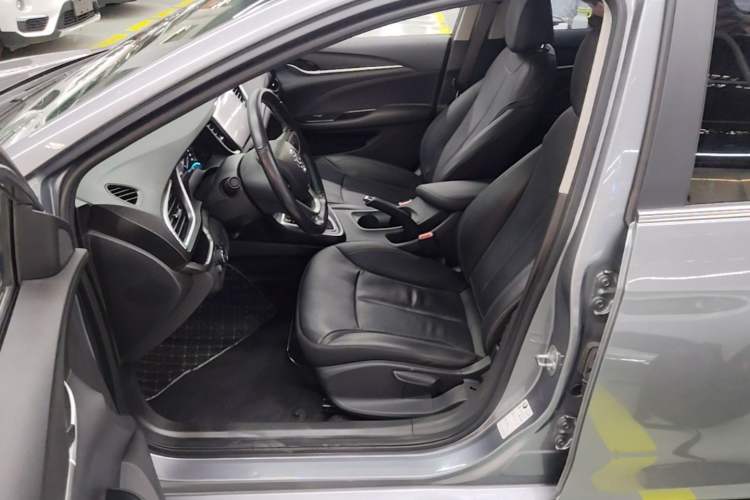 Used Buick Excelle GX 2018 18T Automatic Elite Model Left Front Seat