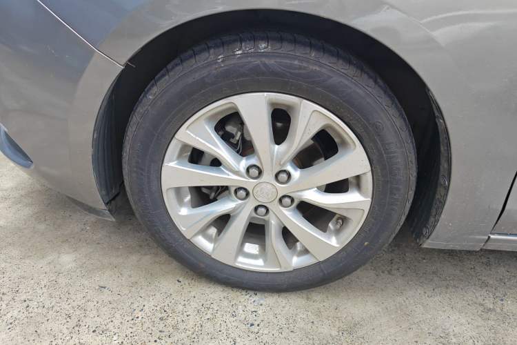 Used Buick Excelle GX 2018 15T Dual-Clutch Elite Model Left Front Wheel Hub