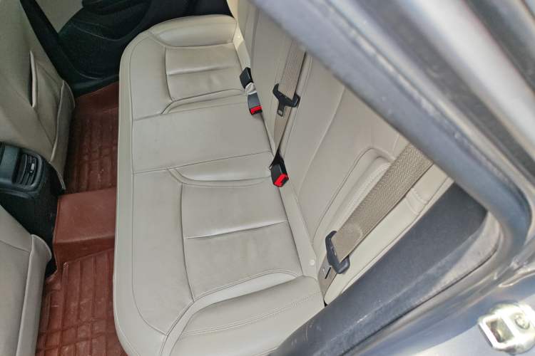 Used Buick Excelle GX 2018 15T Dual-Clutch Elite Model Left Rear Seat