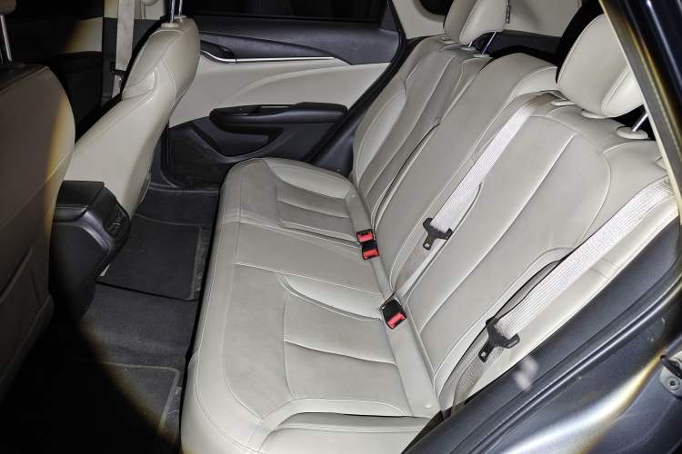 Used Buick Excelle GX 2018 15T Dual-Clutch Elite Model Left Rear Seat
