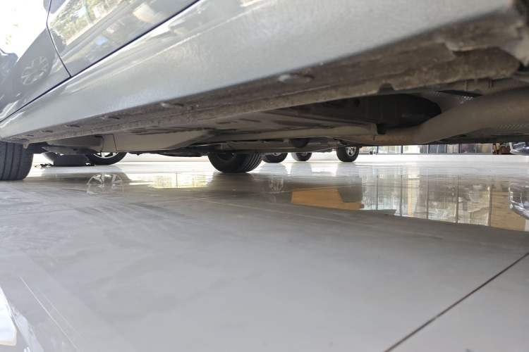 Used Buick Excelle GX 2018 18T Automatic Elite Model Left Side Sill