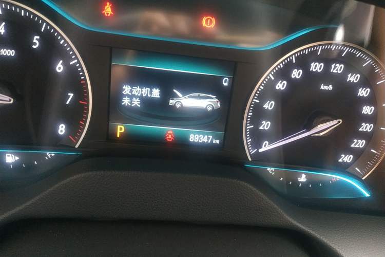 Used Buick Excelle GX 2018 18T Automatic Flagship Model Odometer Close Up