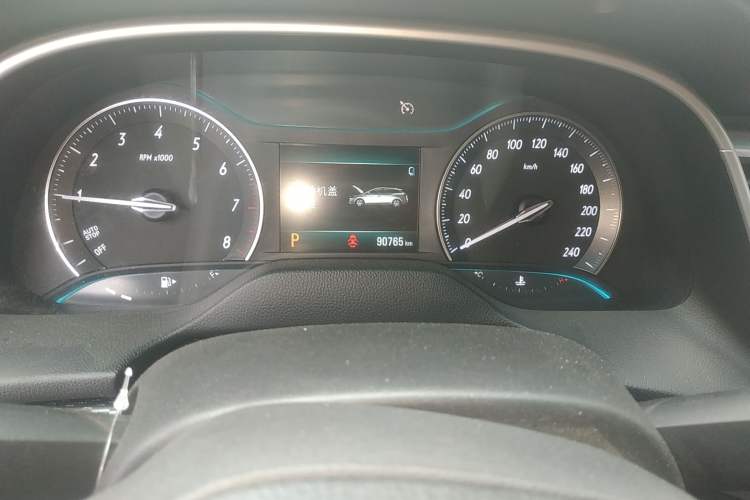 Used Buick Excelle GX 2018 18T Automatic Flagship Model Odometer Close Up