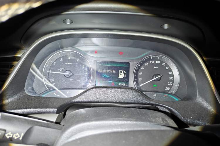 Used Buick Excelle GX 2018 15T Dual-Clutch Elite Model Odometer Close Up