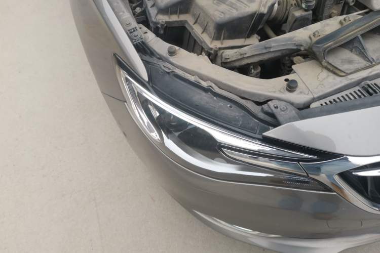 Used Buick Excelle GX 2018 18T Automatic Flagship Model Right Front Headlight
