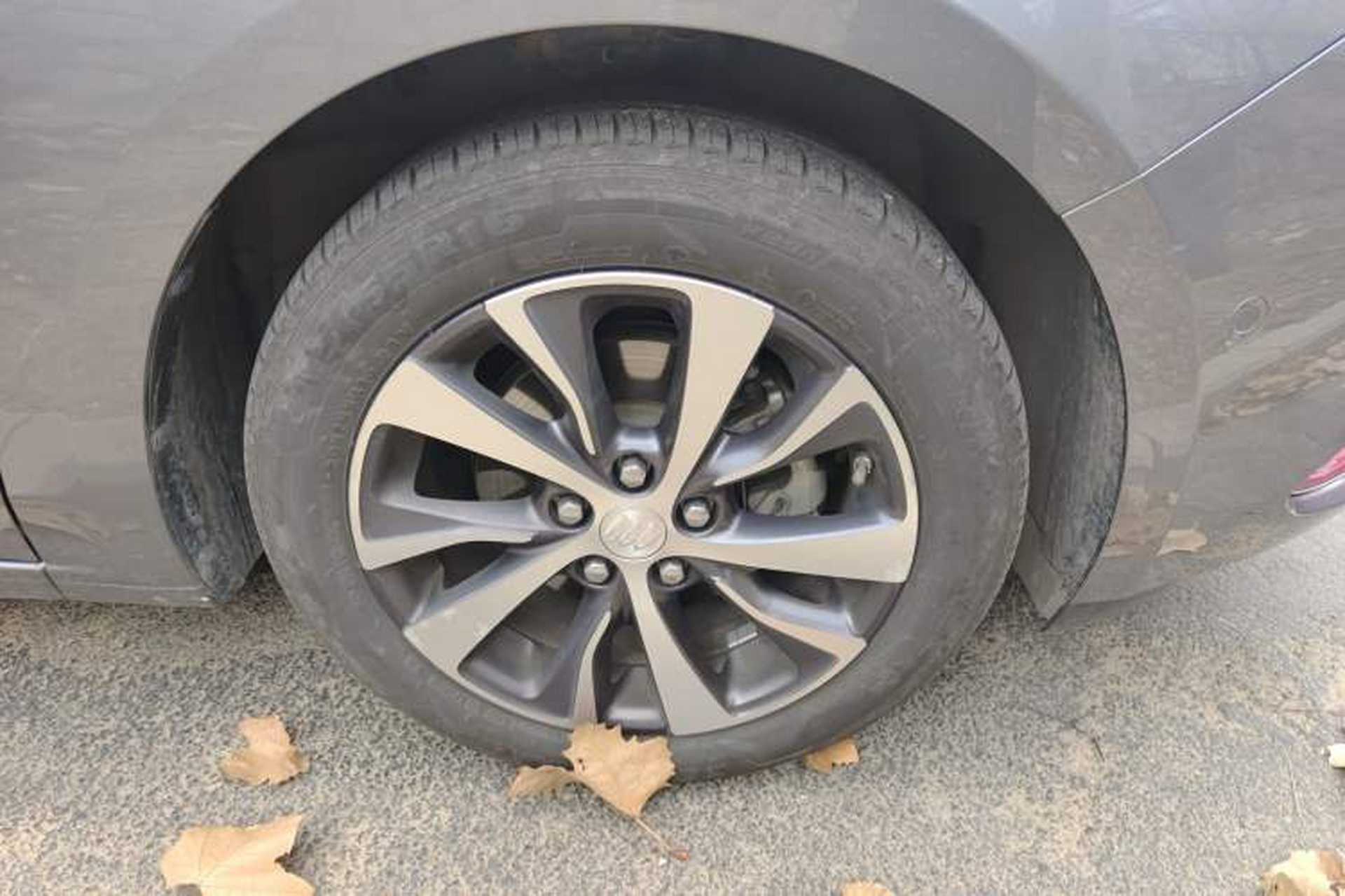 Used Buick Excelle GX 2018 18T Automatic Elite Model Right Front Wheel Hub
