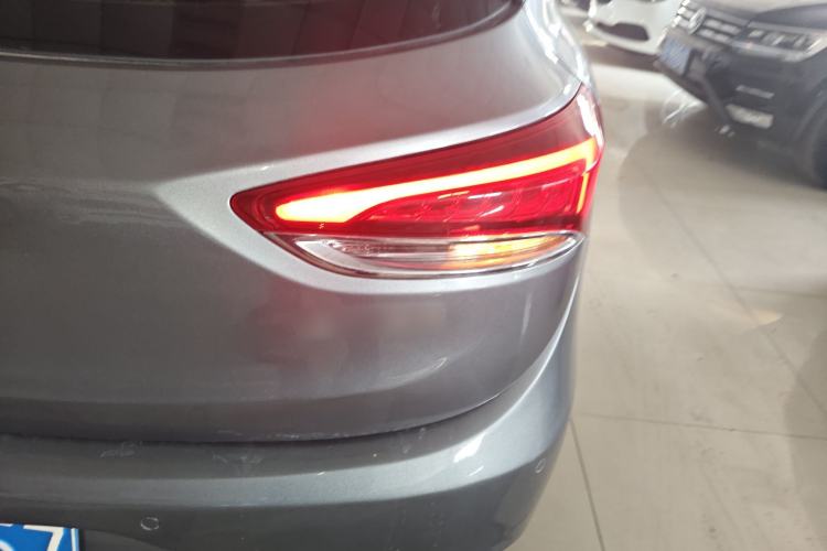 Used Buick Excelle GX 2018 18T Automatic Flagship Model Right Rear Taillight