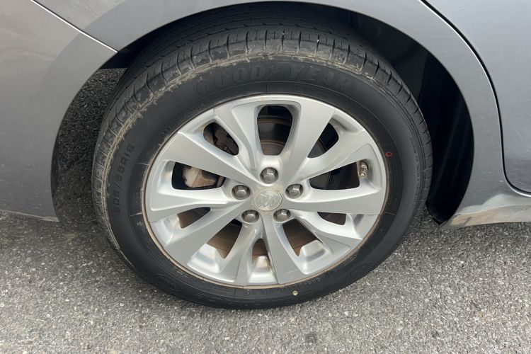 Used Buick Excelle GX 2018 15T Dual-Clutch Elite Model Right Rear Wheel Hub