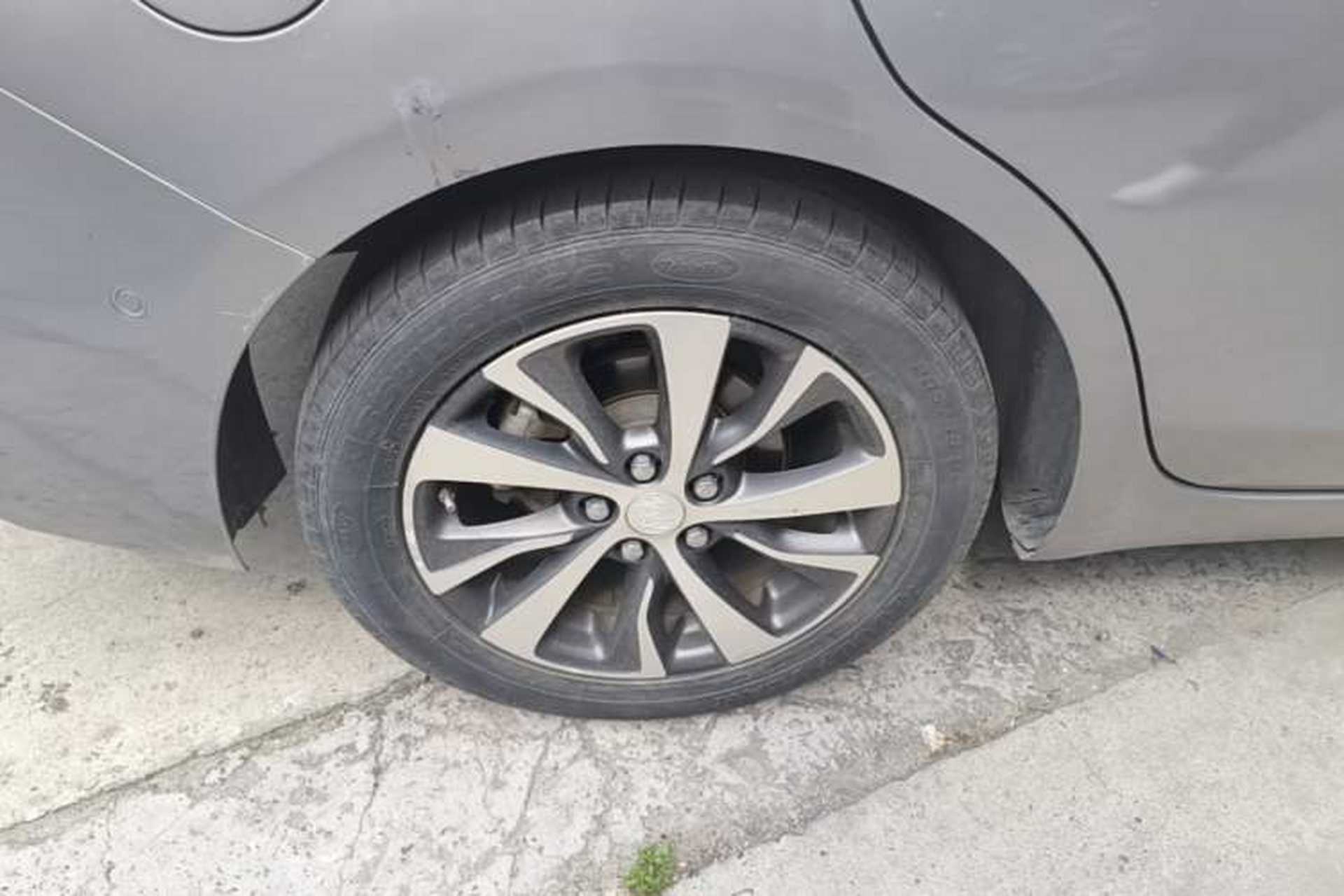 Used Buick Excelle GX 2018 18T Automatic Flagship Model Right Rear Wheel Hub